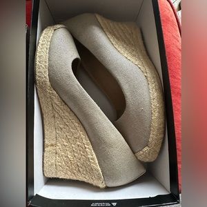 New with tags J. Crew espadrille wedges Size 9 1/2